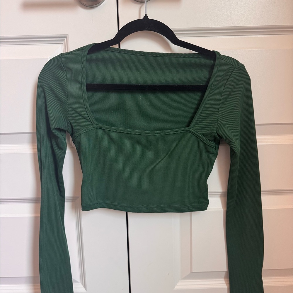 Green Long Sleeve Crop Top